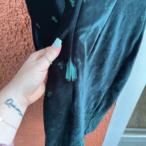 Women’s Vintage Emerald Green Velvet Dress Size 12 Made in USA - Picture 7 of 12